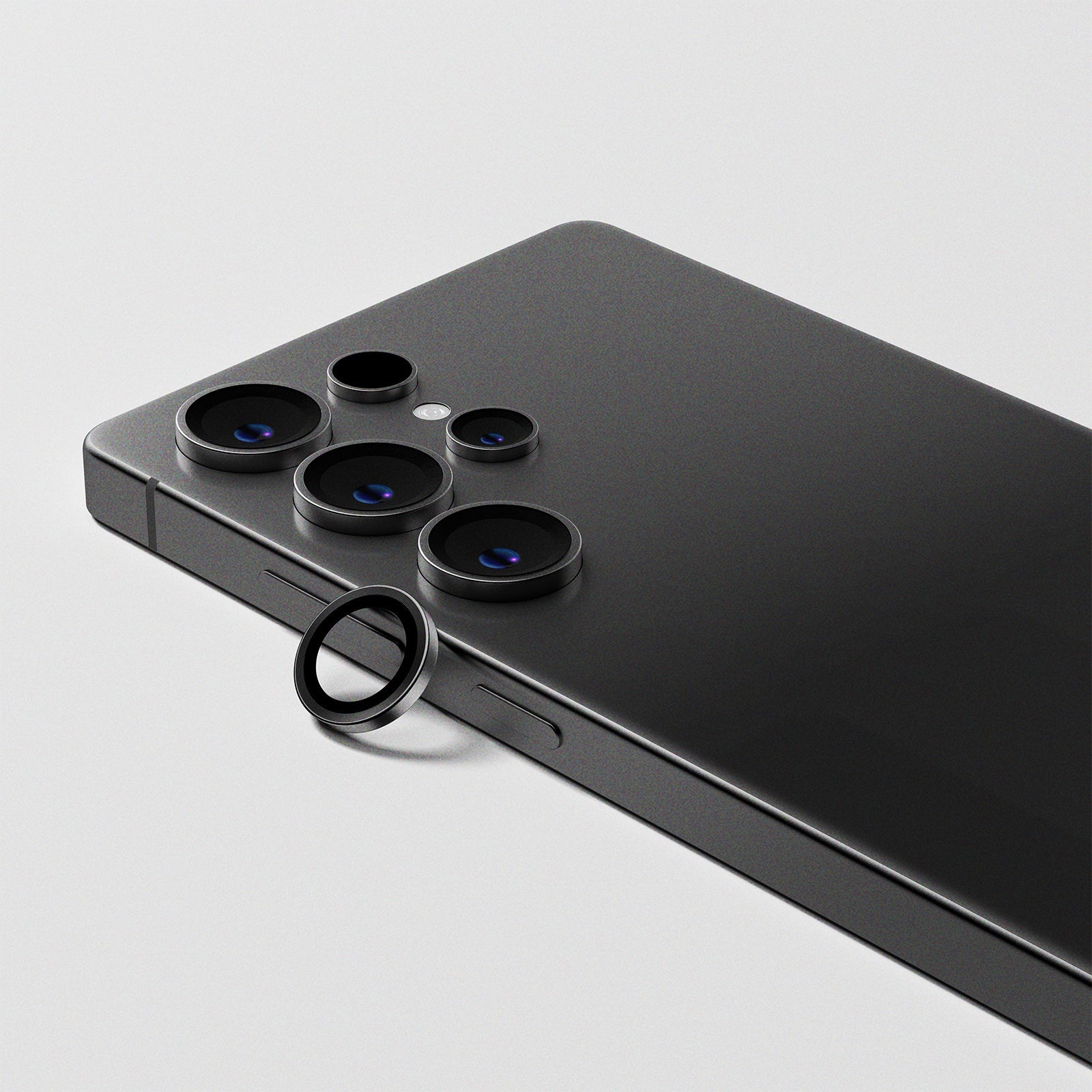 0,5 mm Ultra İnce Tasarım